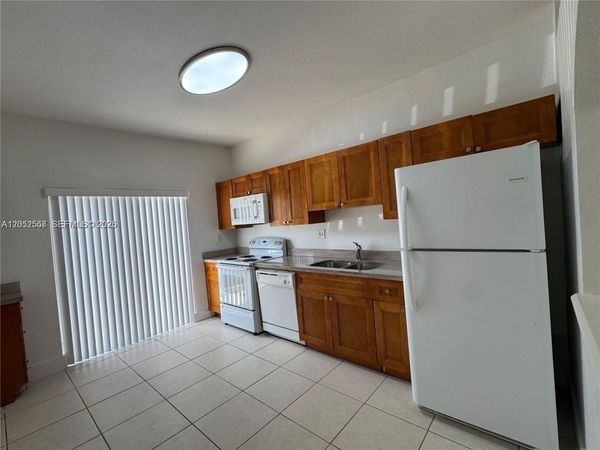 6912 NW 179th St , Unit 107-3, Hialeah, FL 33015