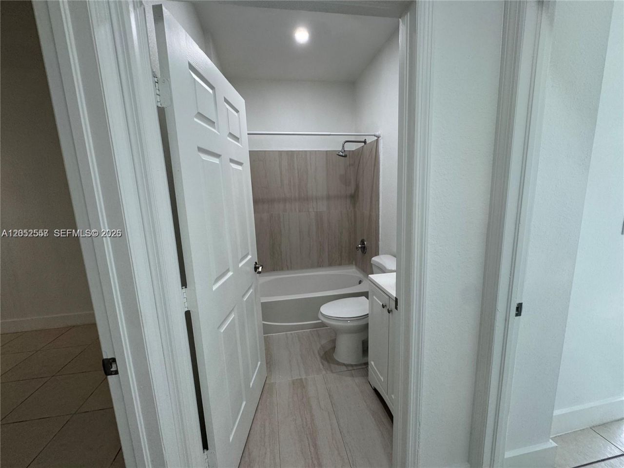 6912 NW 179th St , Unit 107-3, Hialeah, FL 33015 Photo