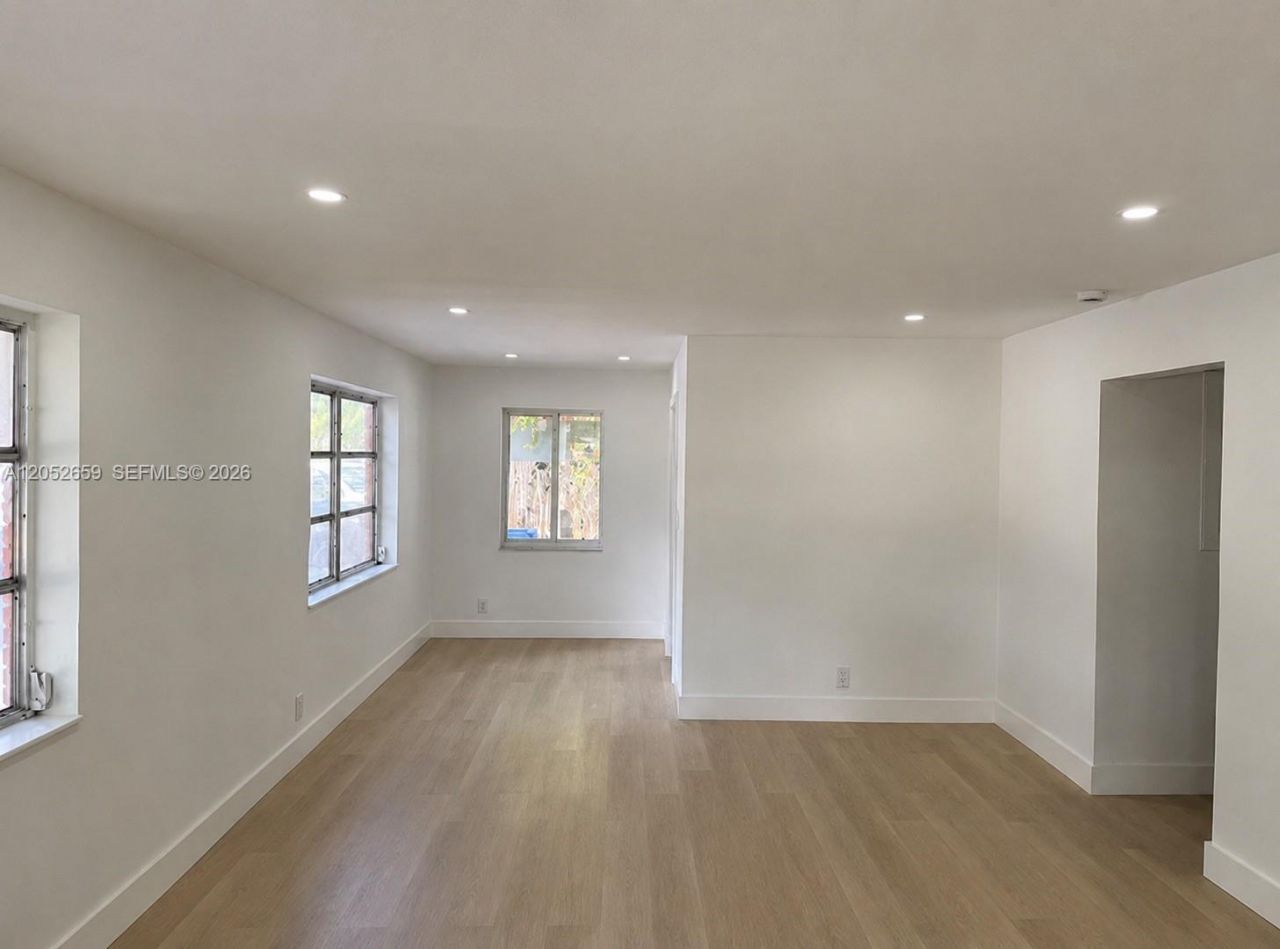 890 SW 28th St, Unit 1, Fort Lauderdale, FL 33315 Photo