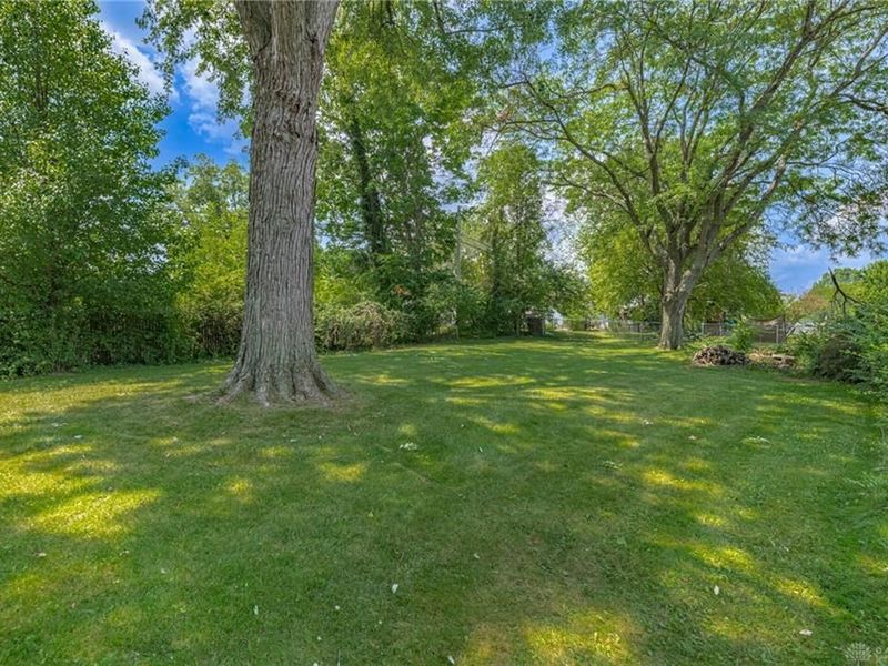 851 Weybridge Drive, Springfield, OH 45503 Photo 38