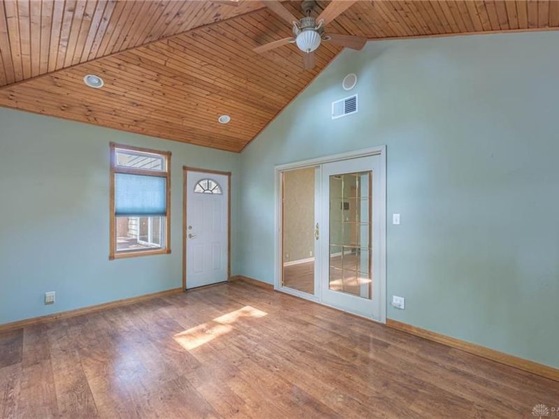 851 Weybridge Drive, Springfield, OH 45503 Photo 8