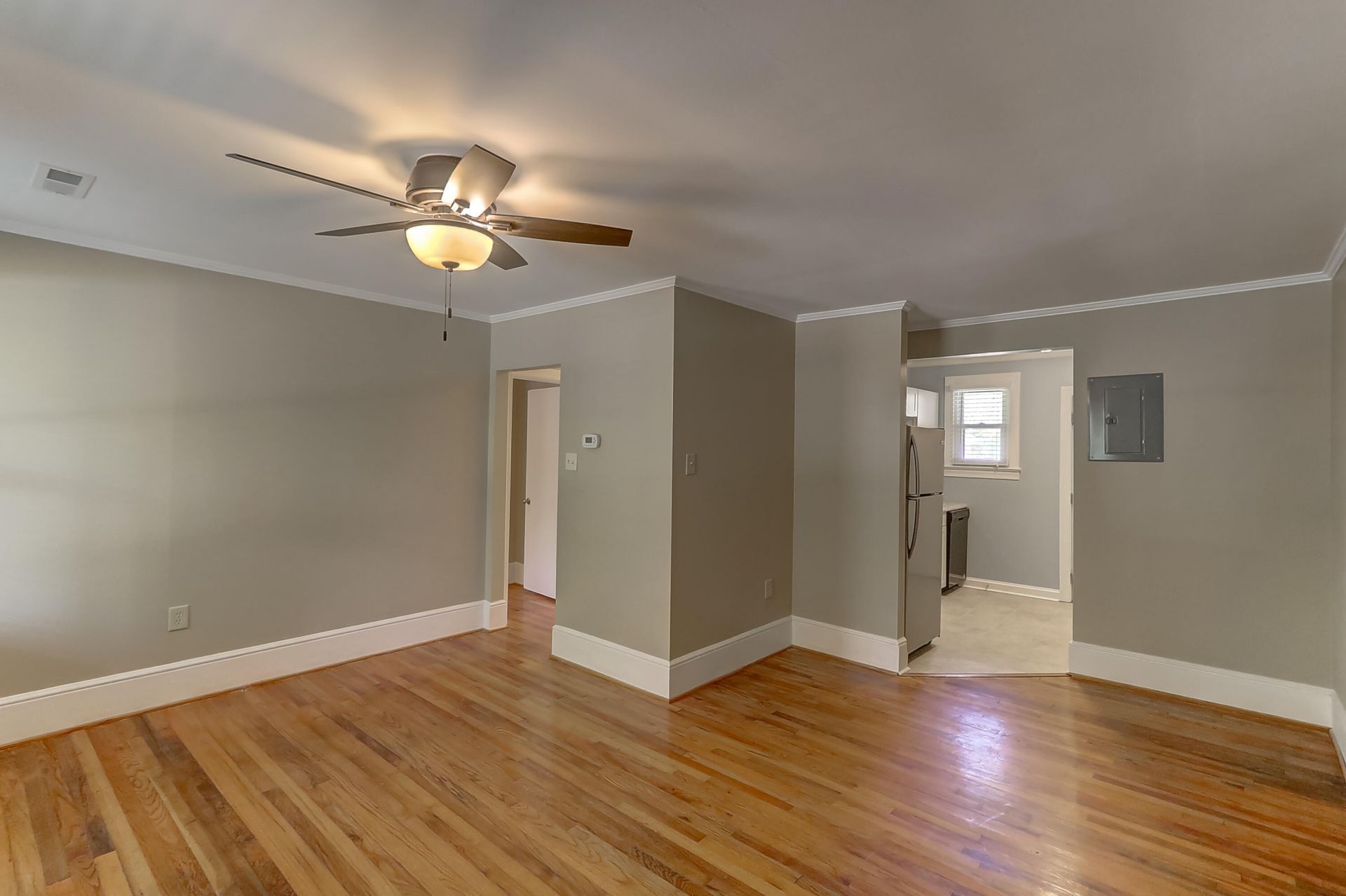 5002 Alpha Street Photo 13