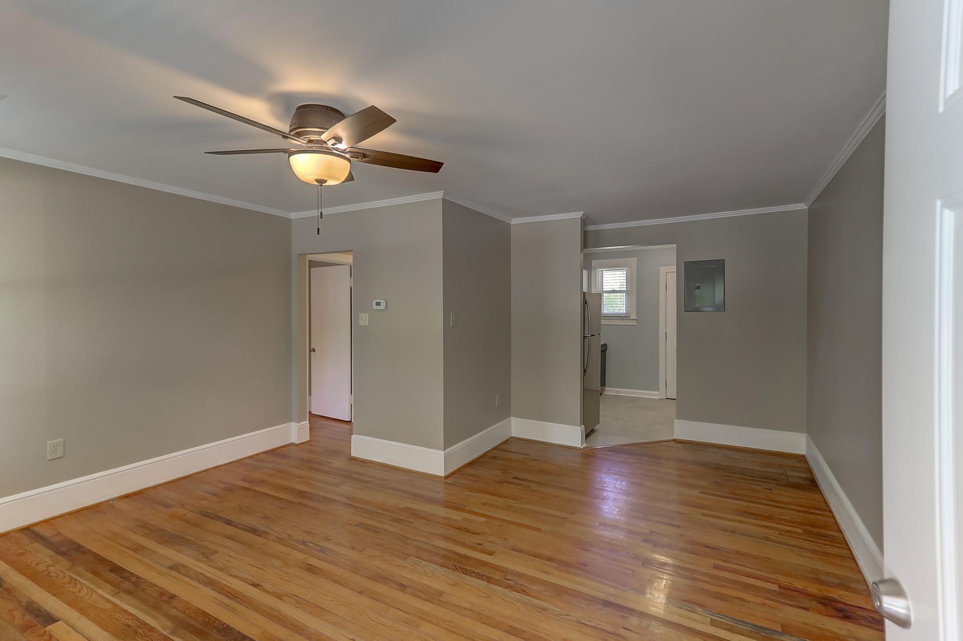 5002 Alpha Street Photo 15