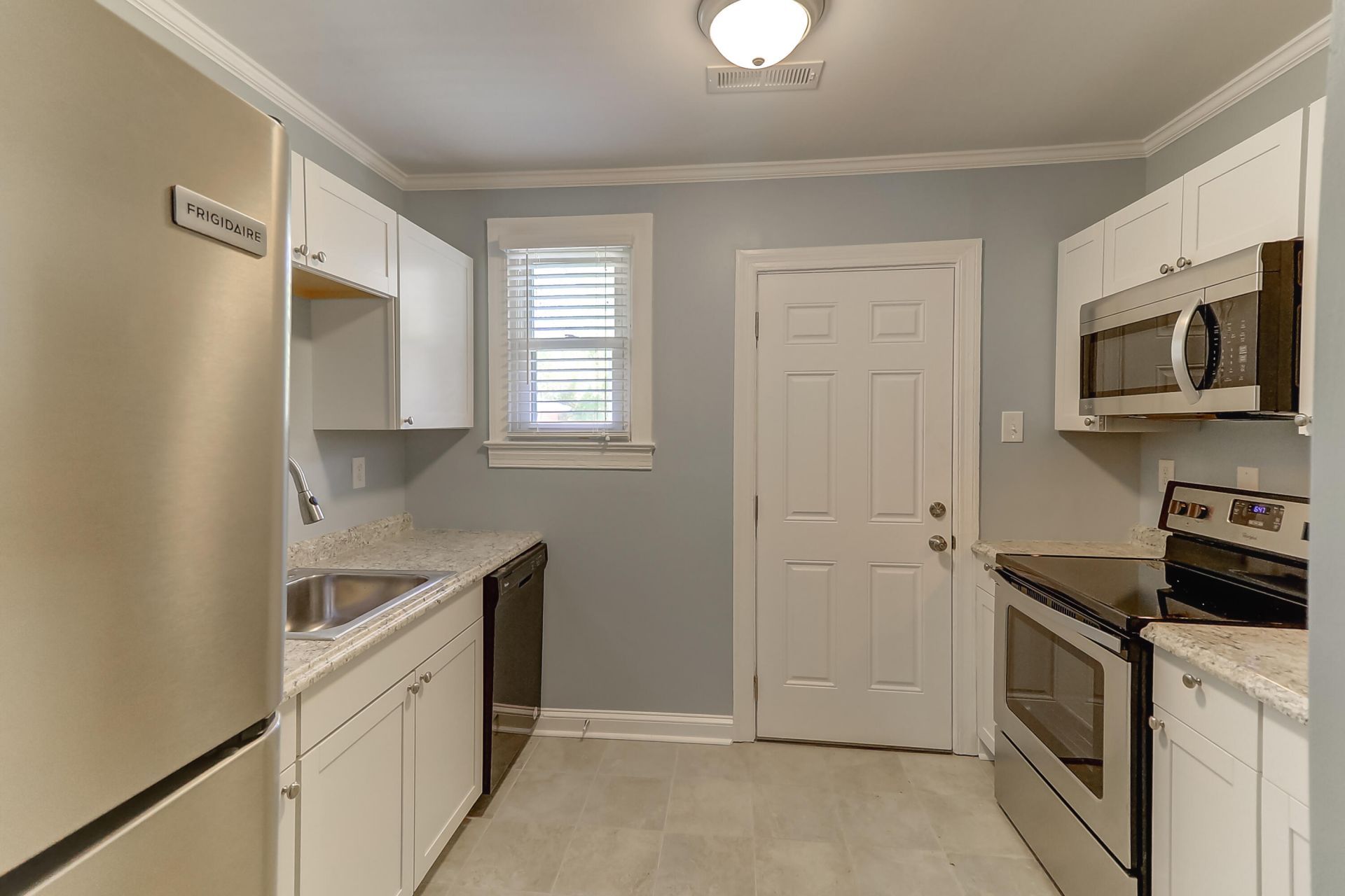5002 Alpha Street Photo 17