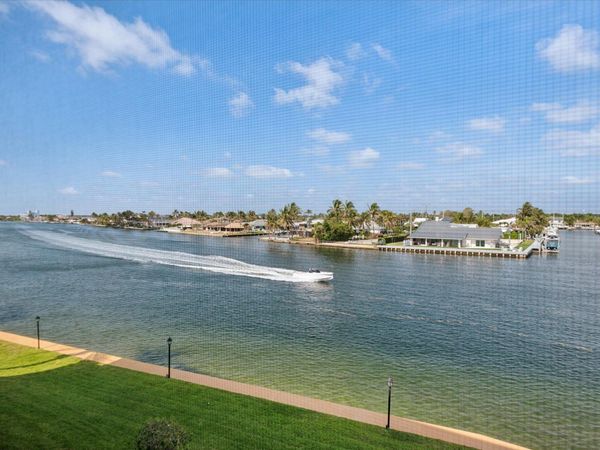 985 SE 19TH Avenue, Unit 303, Deerfield Beach, FL 33441