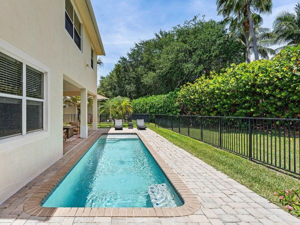 12085 AVILES Circle, Palm Beach Gardens, FL 33418