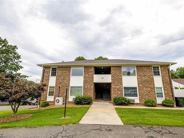 1707 N Main Street , Unit C4, Mount Airy, NC 27030