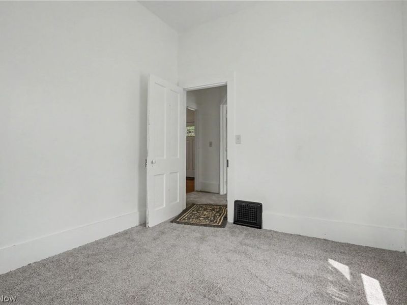 9470 Tallmadge Road, Diamond, OH 44412 Photo 33