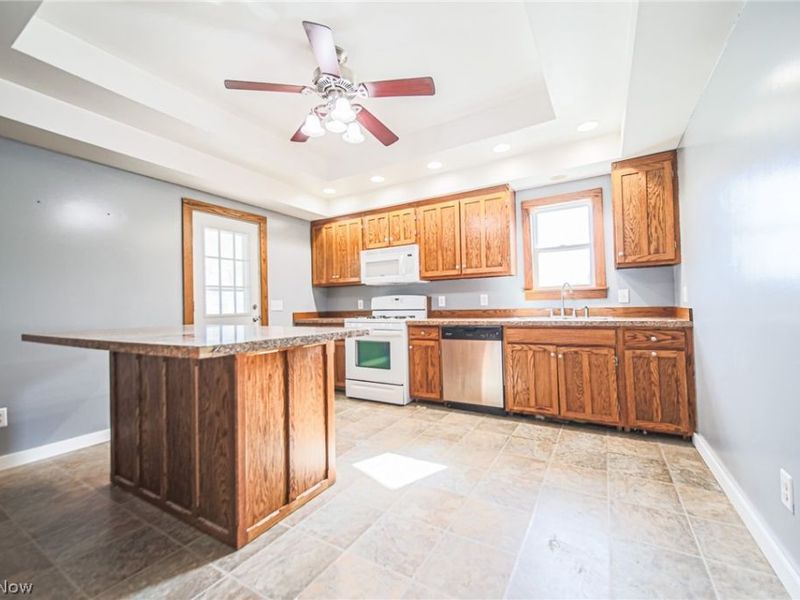 24 Houston Street SW, Massillon, OH 44647 Photo 3