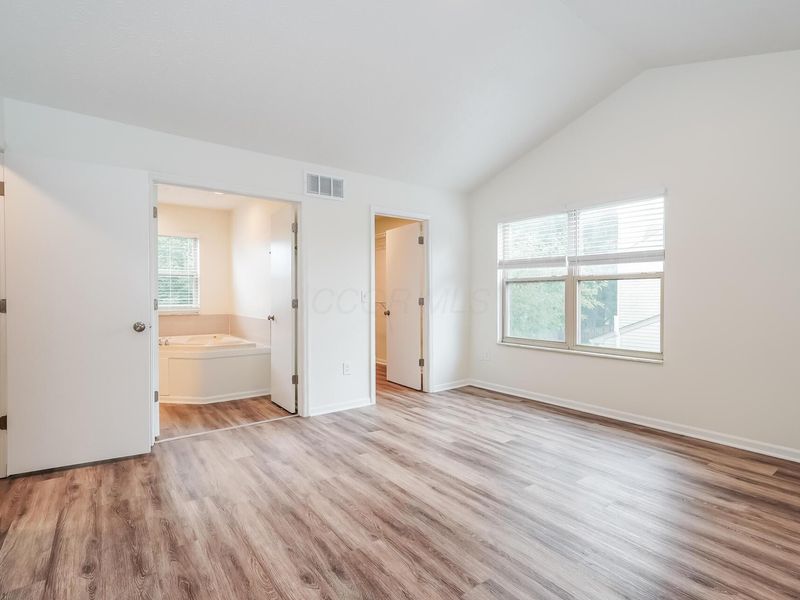 1915 Berwick Court , Delaware, OH 43015 Photo 11