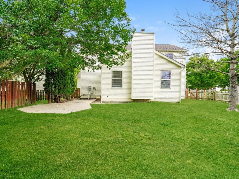 1915 Berwick Court , Delaware, OH 43015 Photo 15