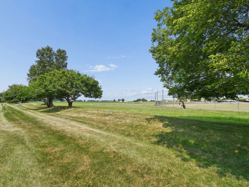 709 Kildow Court, Ashville, OH 43103 Photo 19