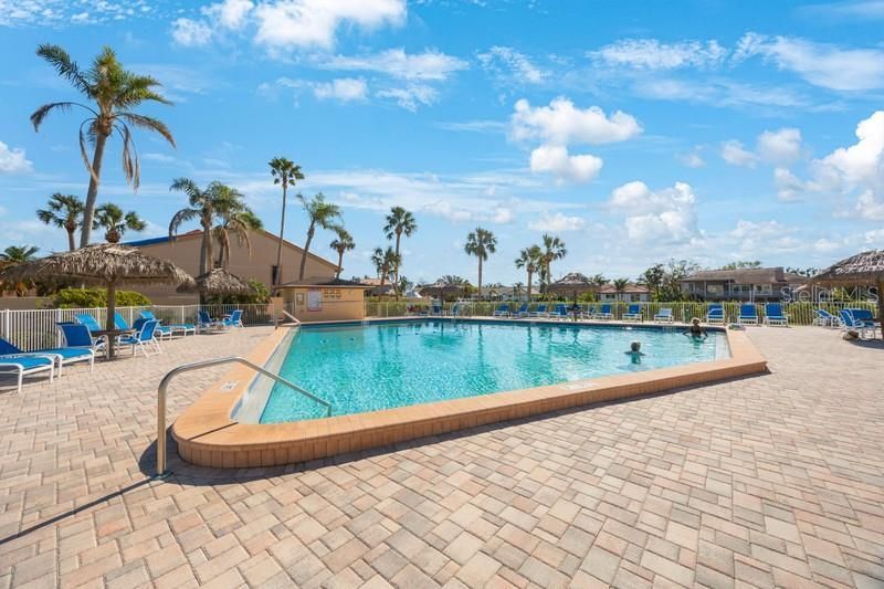 4900 S Brittany Drive S, Unit 414, Saint Petersburg, FL 33715 Photo
