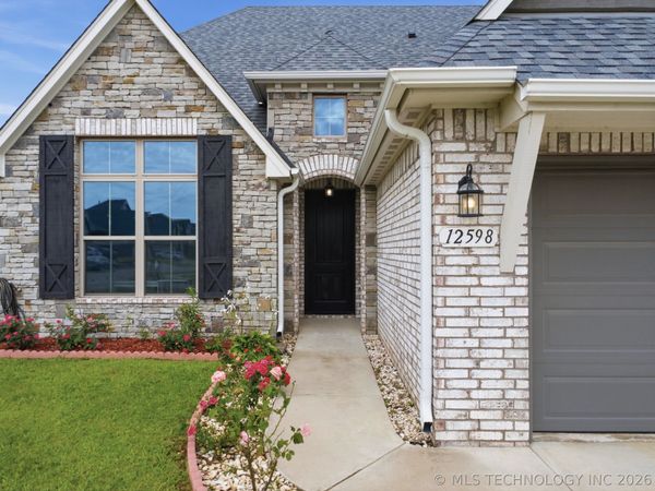 12598 S 6th Street, Jenks, OK 74037