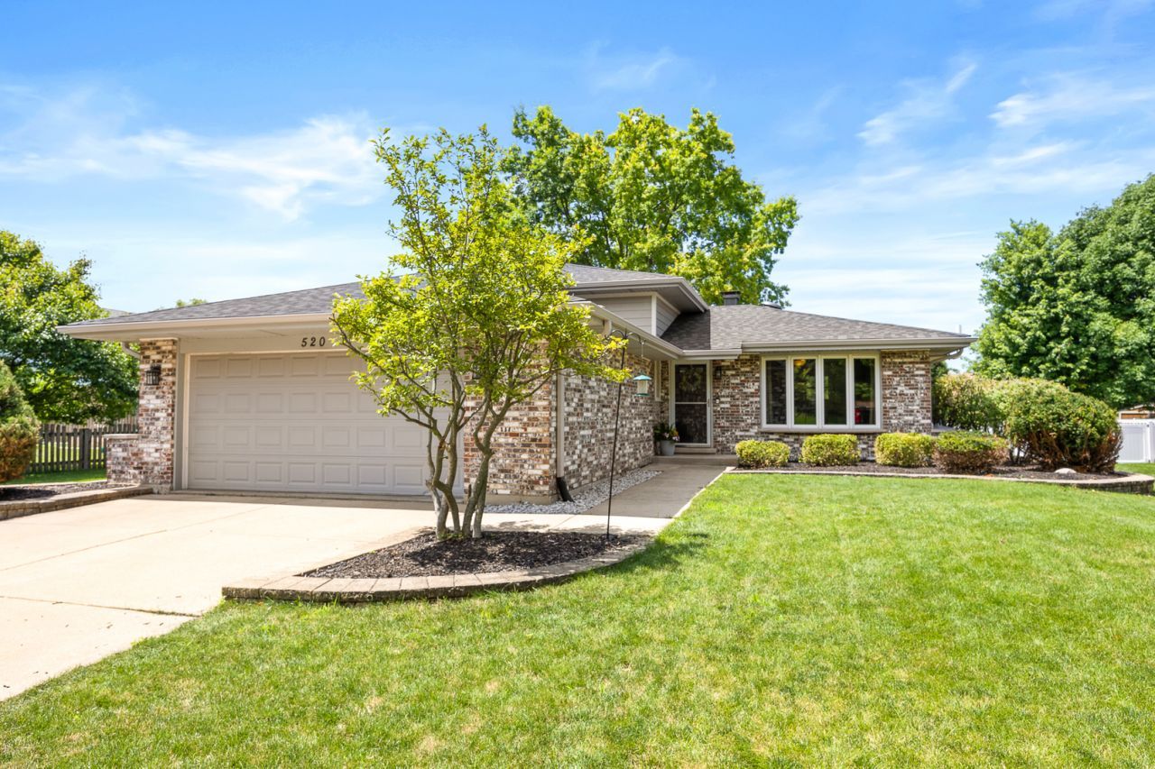 10S520 Havens Drive , Downers Grove, IL 60516