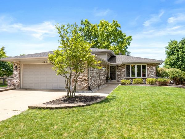 10S520 Havens Drive , Downers Grove, IL 60516