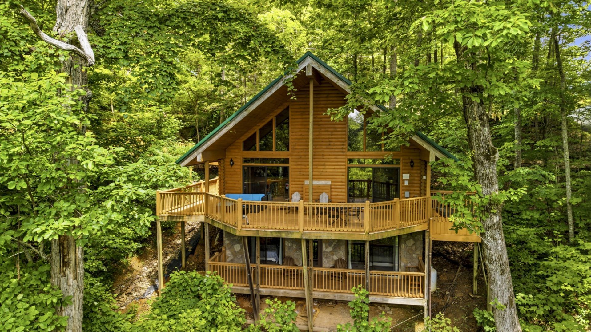 820 Pinnacle Vista Rd, Gatlinburg, TN 37738 Main Photo