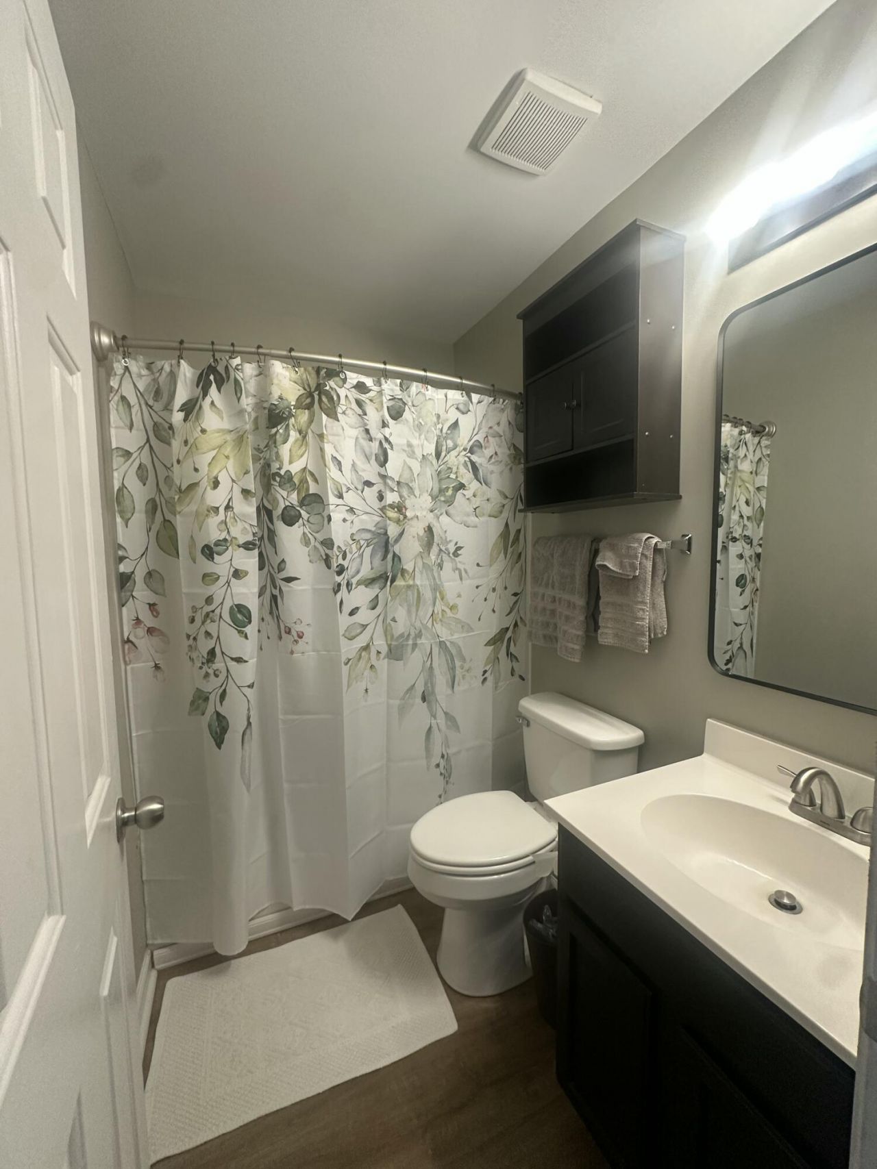 244 Avonshire Drive Photo 18