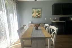 244 Avonshire Drive photo 4