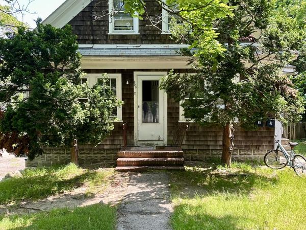 355 Palmer Avenue , Falmouth, MA 02540