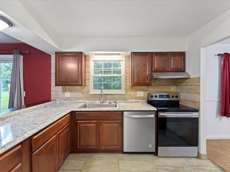 3878 Witham Woods Drive, Union Twp, OH 45245 Photo 10