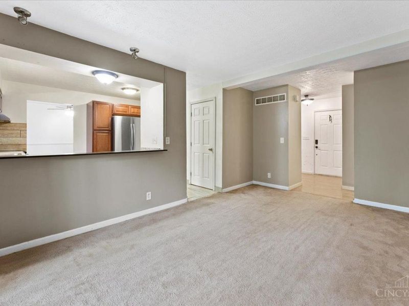3878 Witham Woods Drive, Union Twp, OH 45245 Photo 3