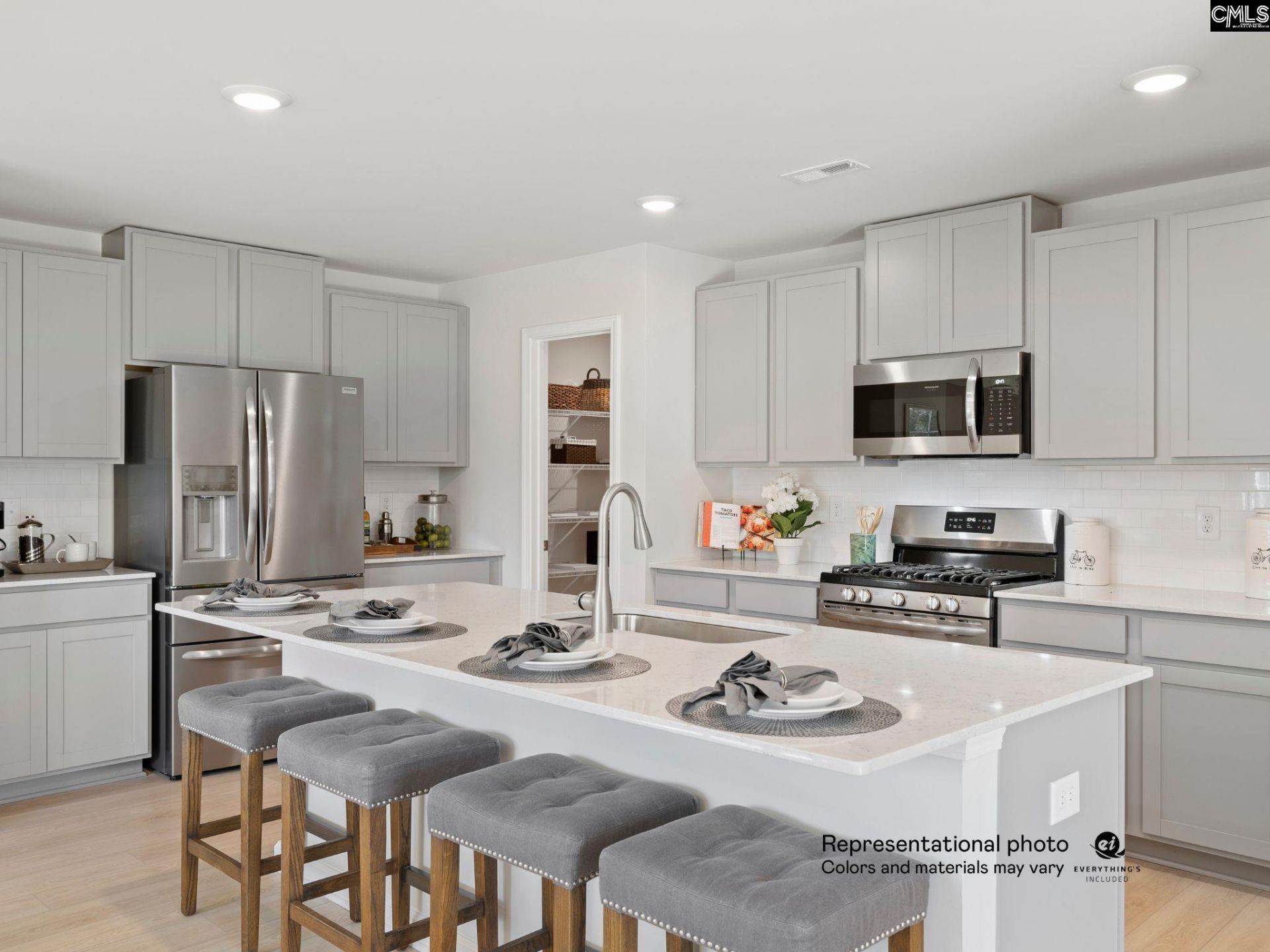 642 Richmond Road Photo 10