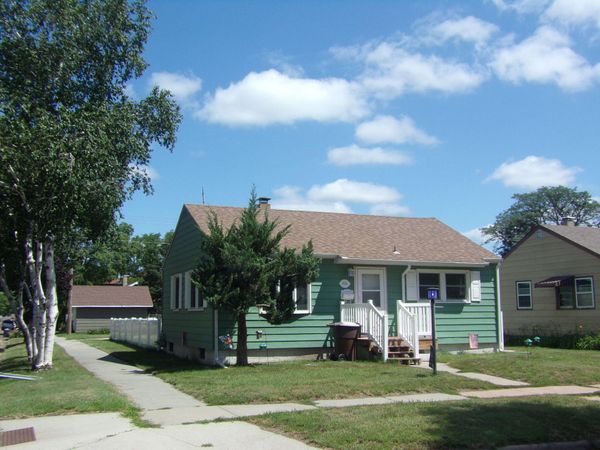  900 E Hanson Ave, Mitchell, SD 57301