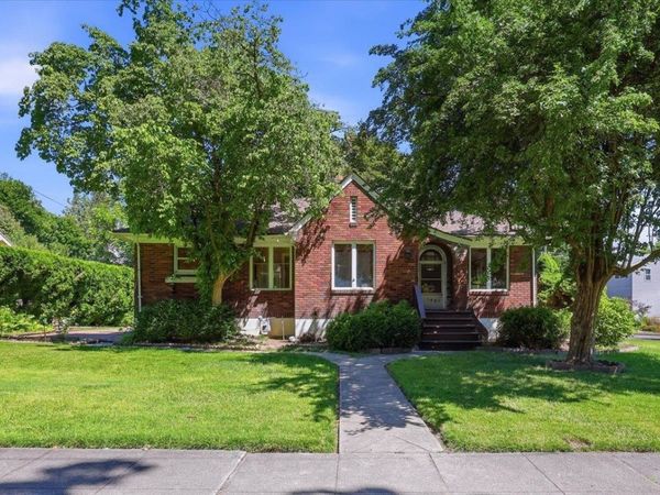 1027 E 17th Ave, Spokane, WA 99203