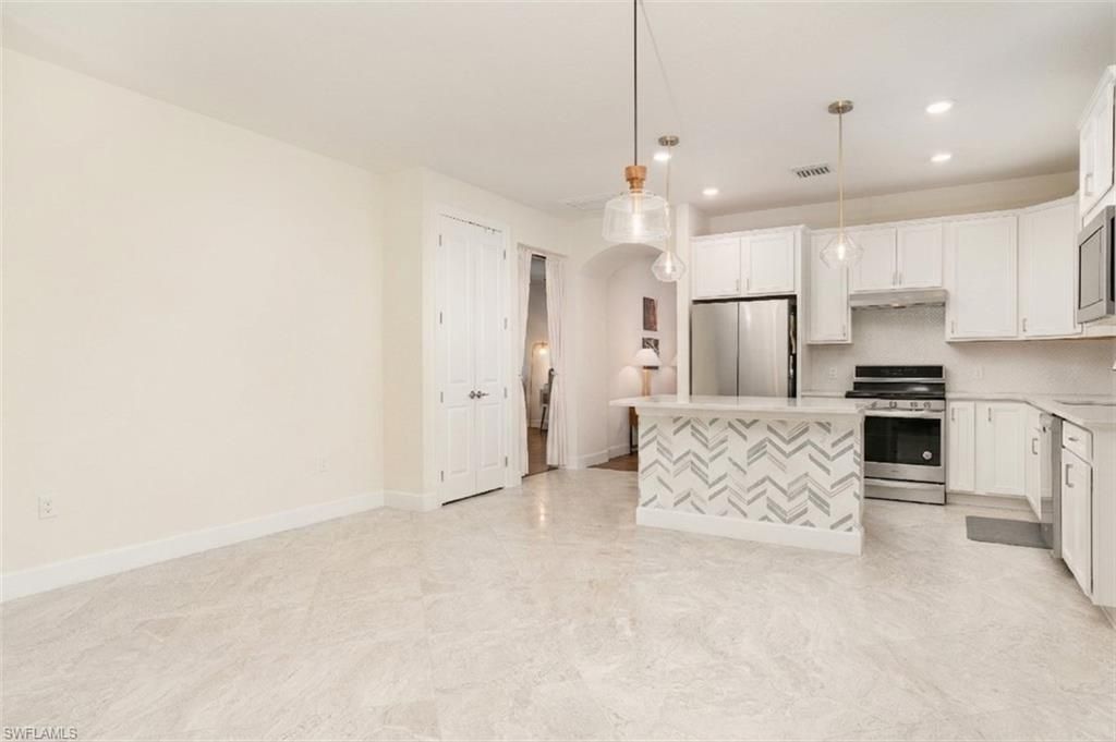 10779 Manatee Key Ln, Estero, FL 33928 Photo