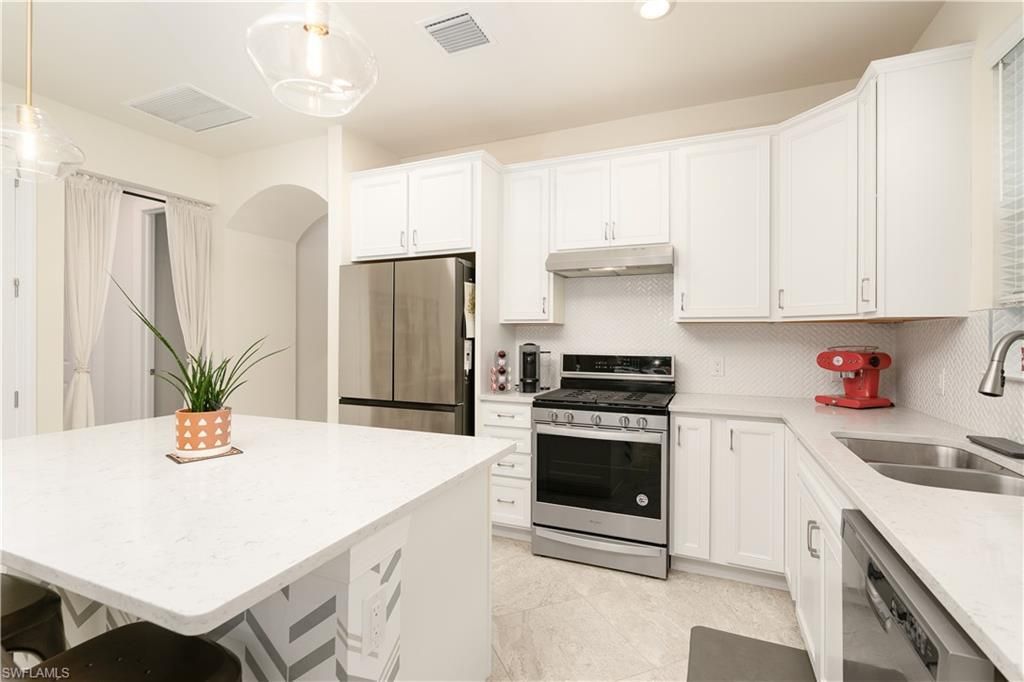 10779 Manatee Key Ln, Estero, FL 33928 Photo