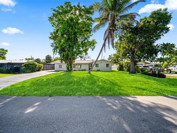 5551 Sunrise DR , FORT MYERS, FL 33919