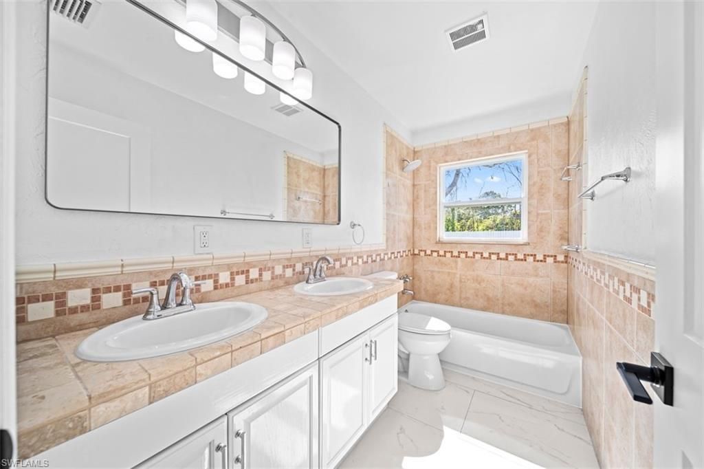 5551 Sunrise Dr , Fort Myers, FL 33919 Photo