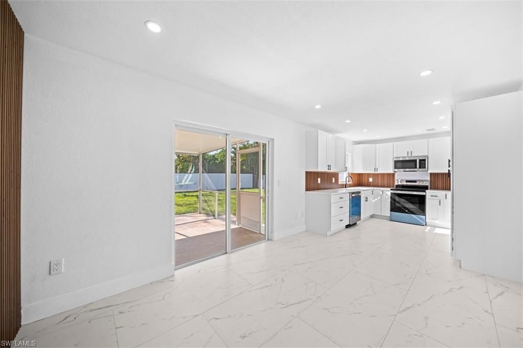 5551 Sunrise Dr , Fort Myers, FL 33919 Photo