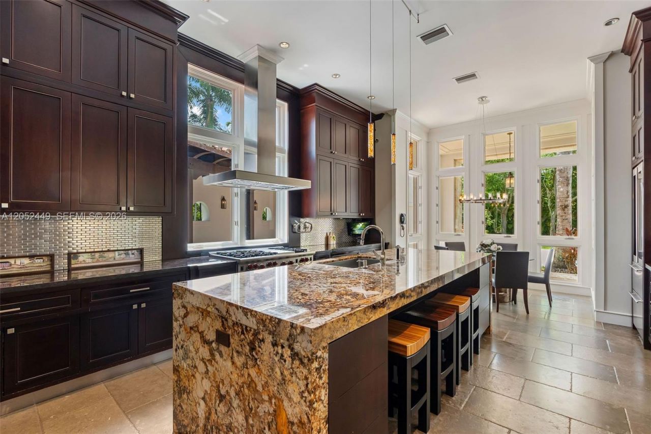 6201 Chapman Field Dr , Pinecrest, FL 33156 Photo