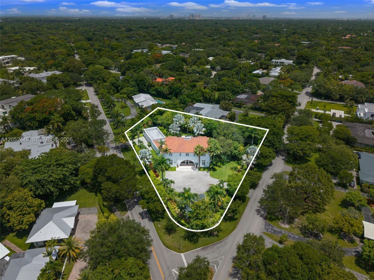 6201 Chapman Field Dr , Pinecrest, FL 33156 Photo