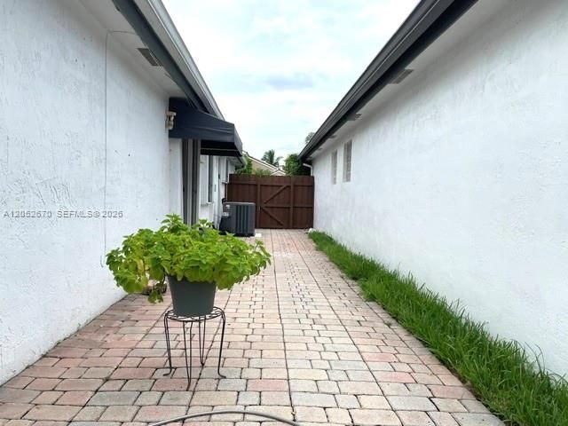 16166 SW 86th Ter , Miami, FL 33193 Photo