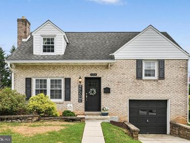 523 DORCHESTER AVENUE, READING, PA 19609