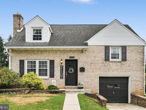 523 DORCHESTER AVENUE, READING, PA 19609