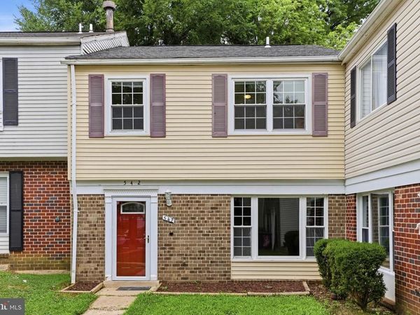 542 PEACOCK DRIVE, LANDOVER, MD 20785