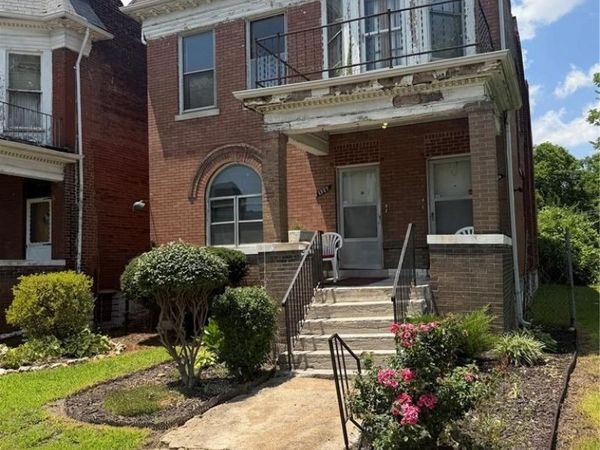 1327 Goodfellow Boulevard, St Louis, MO 63112