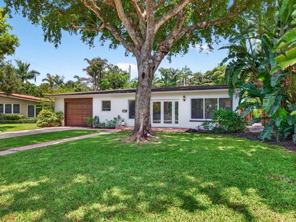1318 SE 12TH Way, Fort Lauderdale, FL 33316