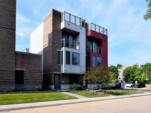 1397 Slate Court , Cleveland Heights, OH 44118
