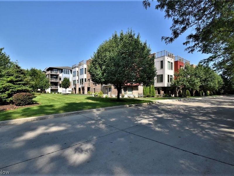 1397 Slate Court, Cleveland Heights, OH 44118 Photo 2