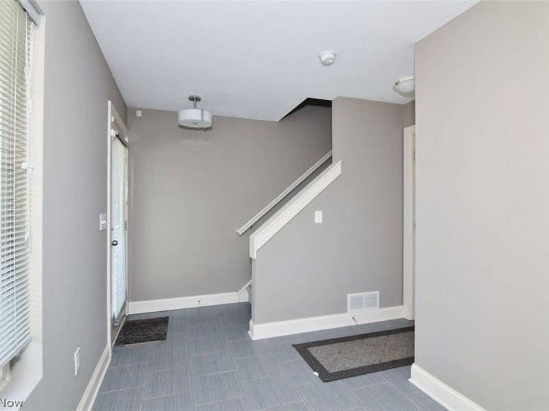 1397 Slate Court, Cleveland Heights, OH 44118 Photo 6