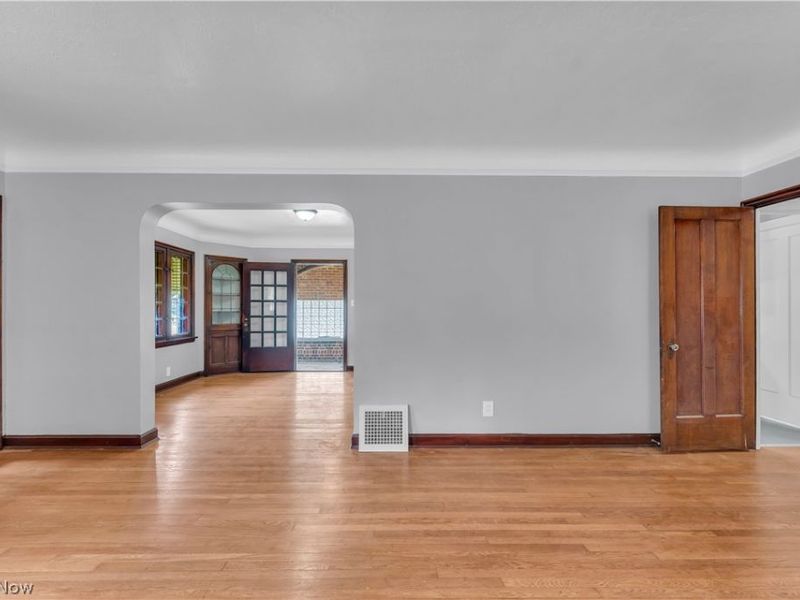 3852 E 140th Street, Cleveland, OH 44128 Photo 5