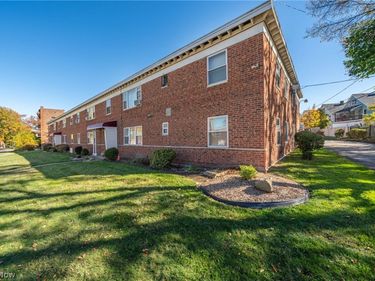 15978 Nelacrest Road, East Cleveland, OH 44112