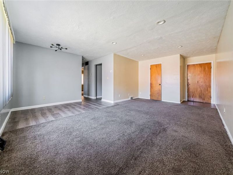 15978 Nelacrest Road, East Cleveland, OH 44112 Photo 5