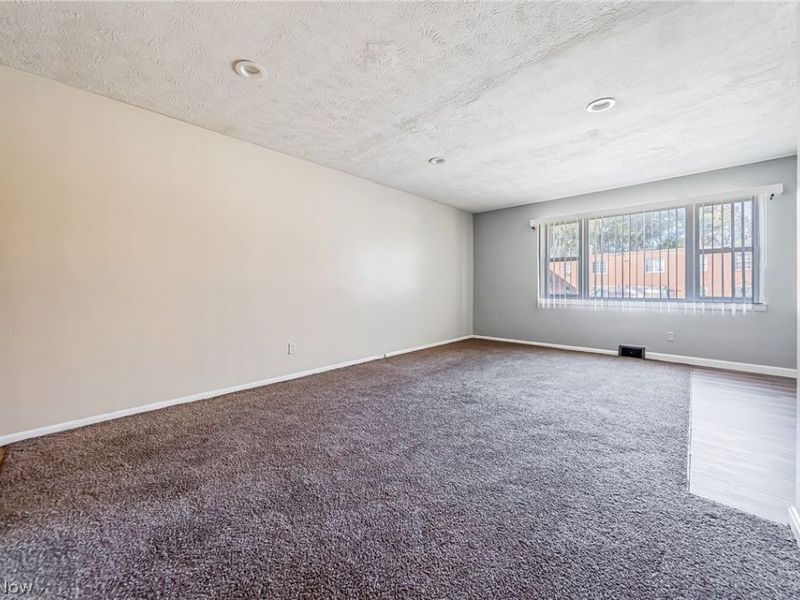 15978 Nelacrest Road, East Cleveland, OH 44112 Photo 6
