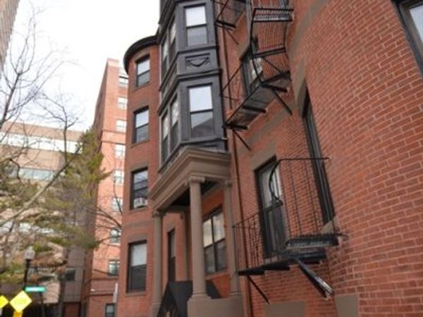 40 Saint Botolph Street, Unit 26, Boston, MA 02115
